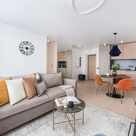 Near Gates Of Dawn / Modern 1 Bedroom / W/Netflix Vilnius Exterior photo