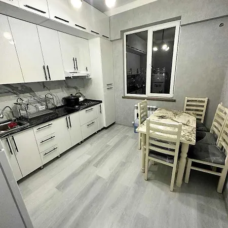 Near Gates Of Dawn / Modern 1 Bedroom / W/Netflix Вильнюс Экстерьер фото