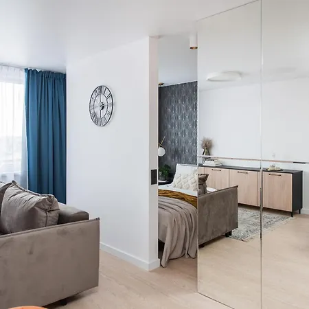 Near Gates Of Dawn / Modern 1 Bedroom / W/Netflix Vilnius Exterior photo