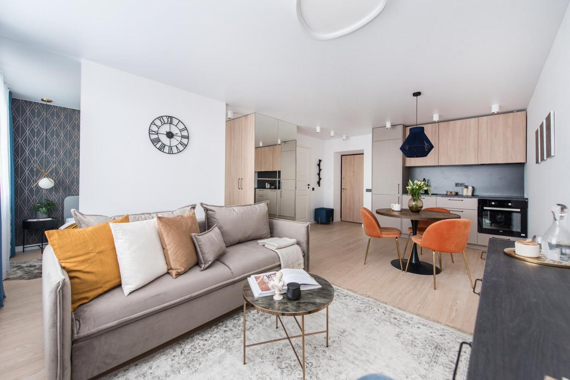 Near Gates Of Dawn / Modern 1 Bedroom / W/netflix *