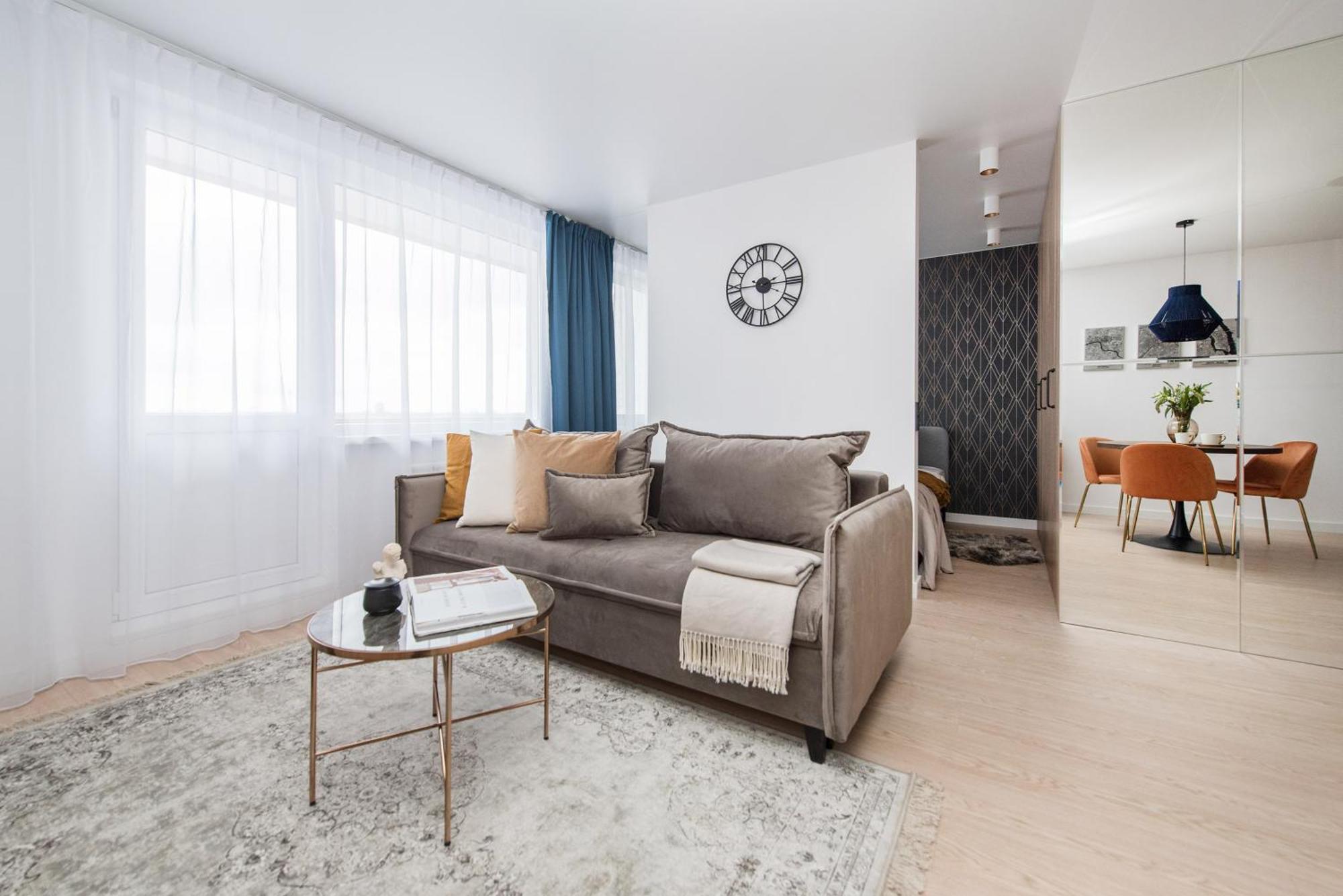 Near Gates Of Dawn / Modern 1 Bedroom / W/netflix Апартаменты Вильнюс