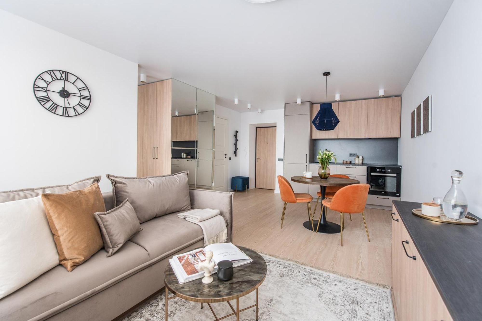 Near Gates Of Dawn / Modern 1 Bedroom / W/netflix Апартаменты Вильнюс